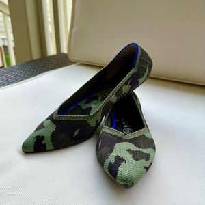 Rothy’s Point - Green Camo